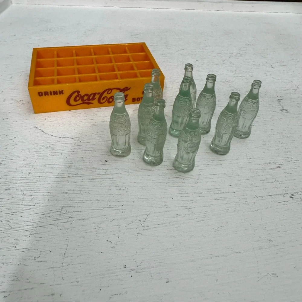 Green Miniature Glass Coca Cola Bottles In Crate - Picture 2 of 14